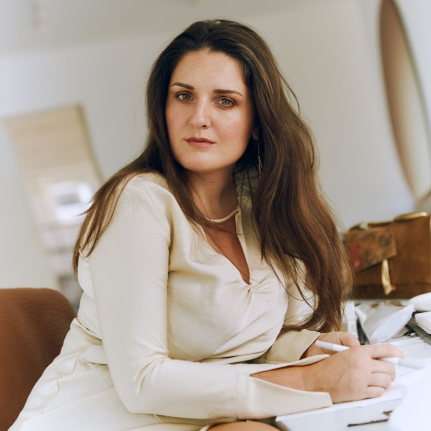 ショルダーバッグ Benedetta Bruzziches archive CARMEN SILK Sick of quiet luxury bags? Check out Italian label Benedetta