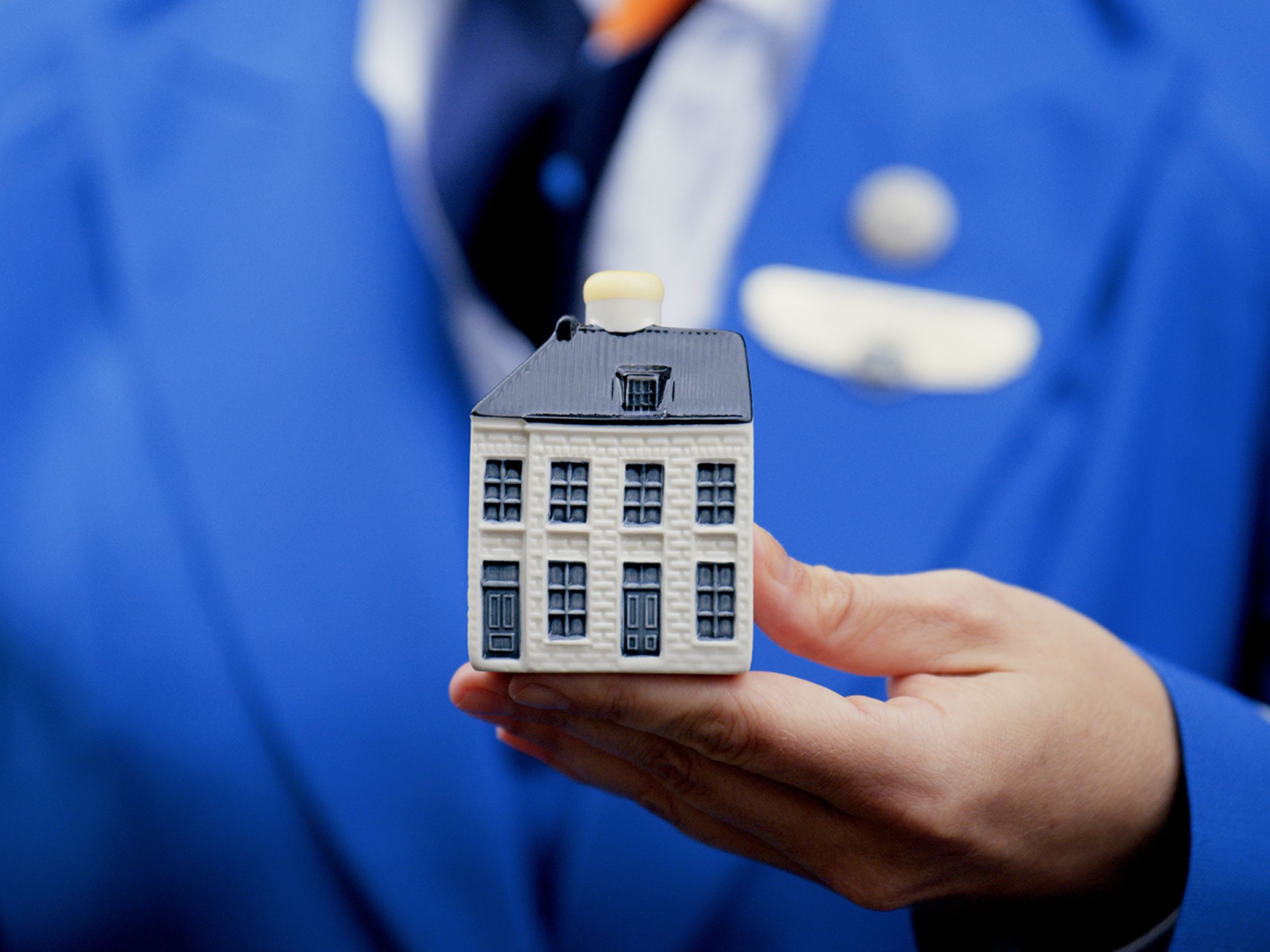 Gin-filled Delft blue houses by KLM are the Labubus of business