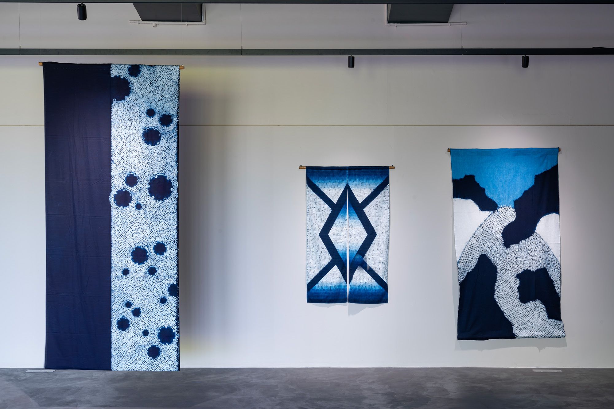 Tapestries by Japanese artist Takuma/Slow Fabric