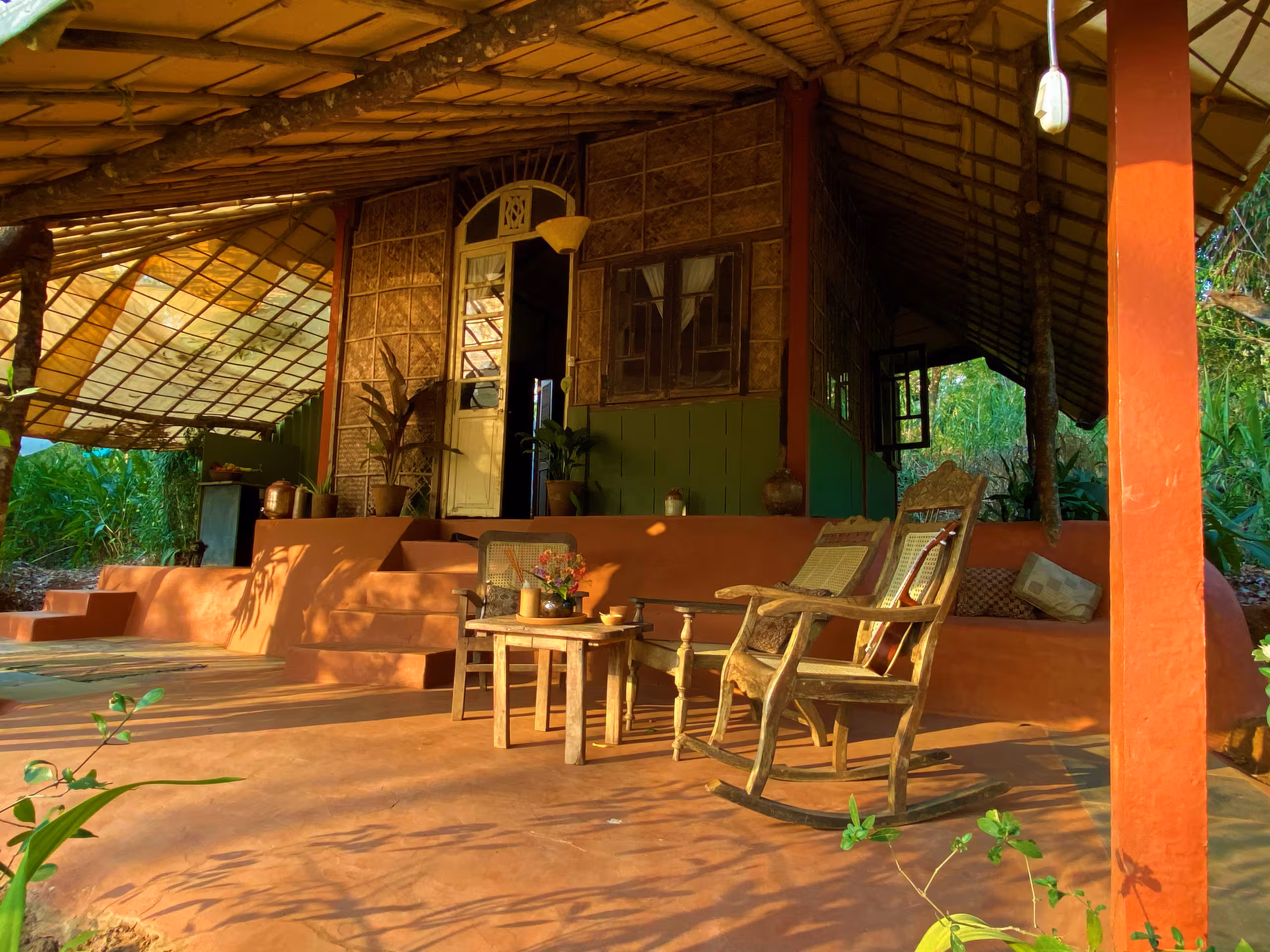 Eco cottage with private seating