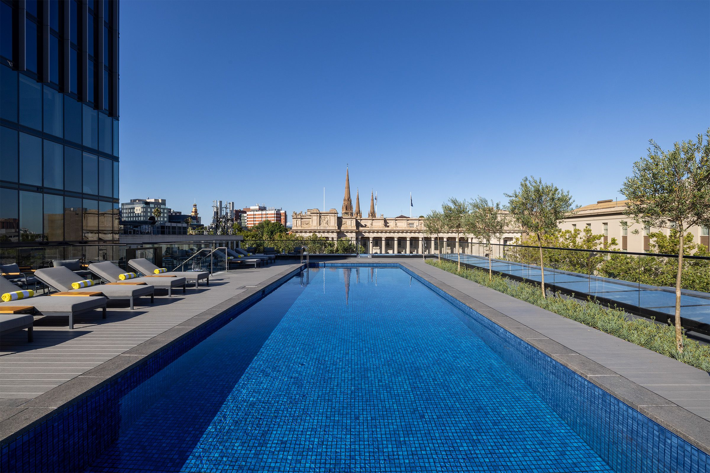 Le Splash, the rooftop pool at Le Méridien Melbourne
