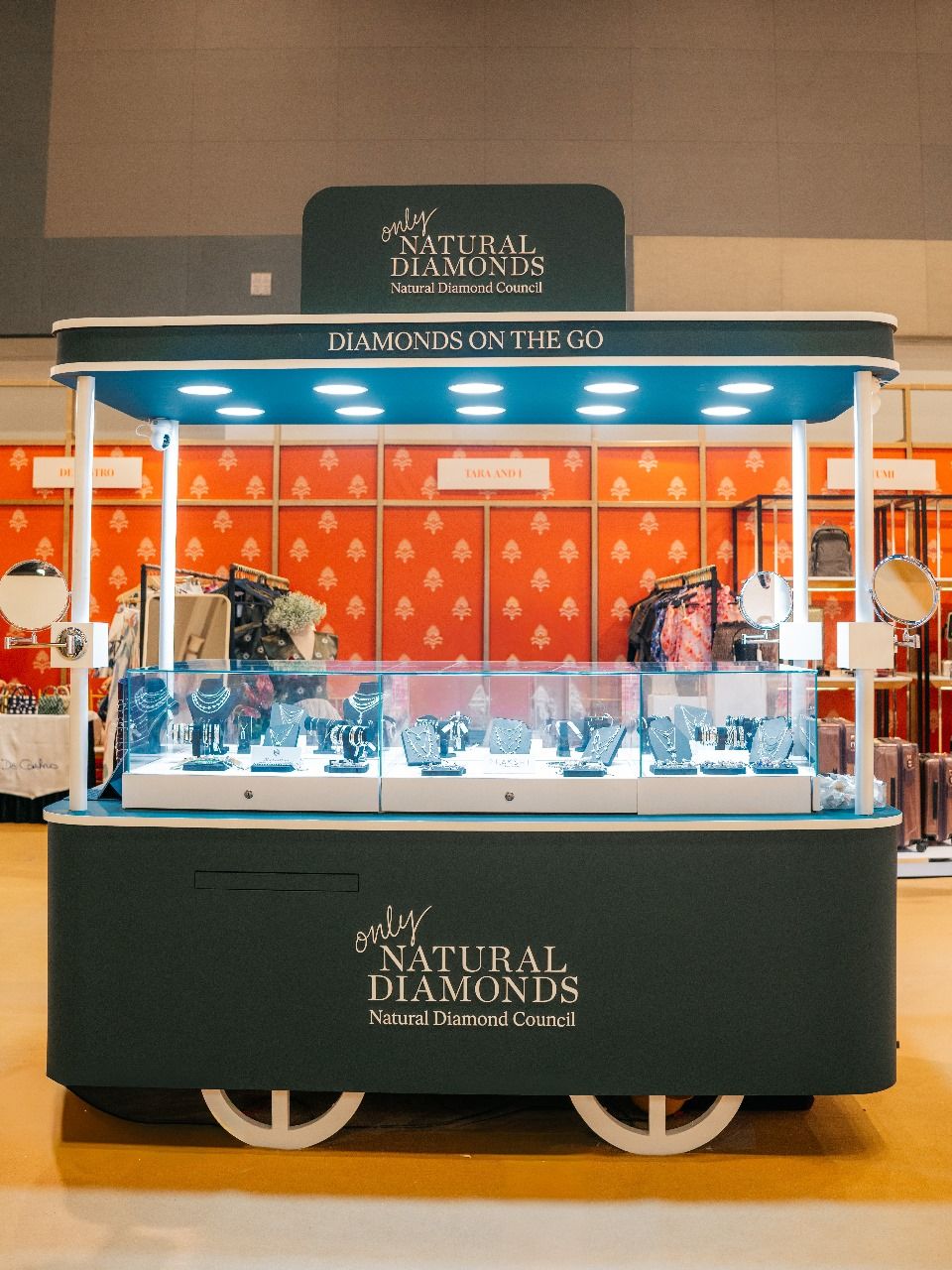 OnlyNaturalDiamonds_TheWeddingCollective.jpg