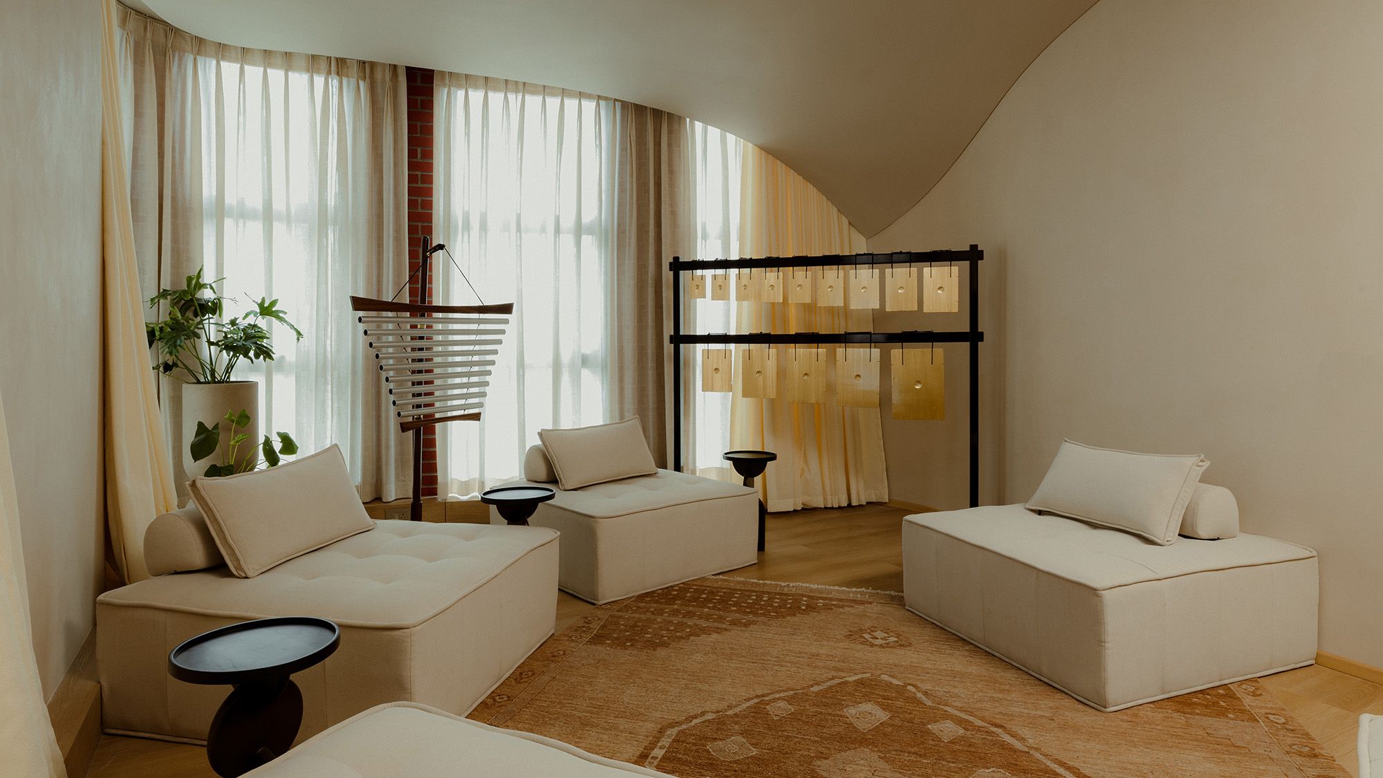 The post-treatment Resonance recovery room at Dhun Wellness