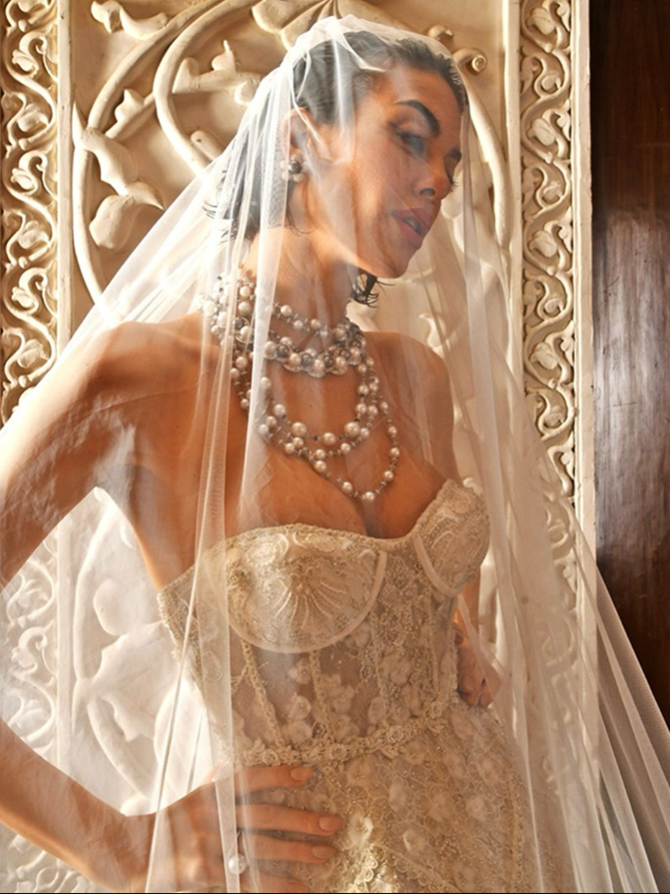 Veiled Bride – Collage Art. Roseroom_The_Wedding_Collectiv