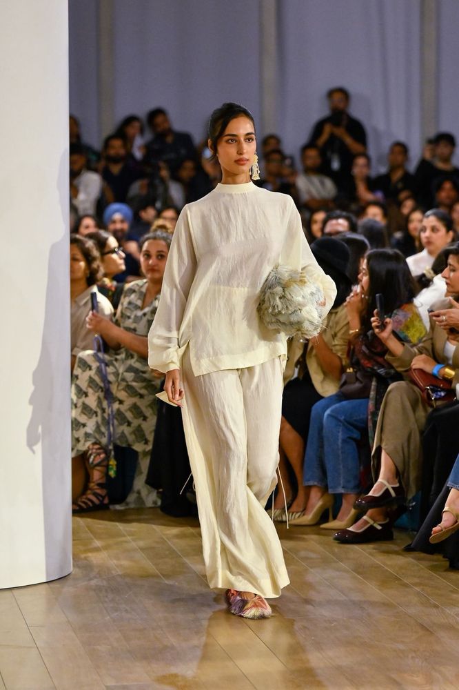 lakme fashion week dresses online Lakme Fashion Week